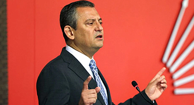 Özgür Özel: Biz Saraçhane'deyiz, milletin emaneti İBB'ye burada sahip çıkacağız