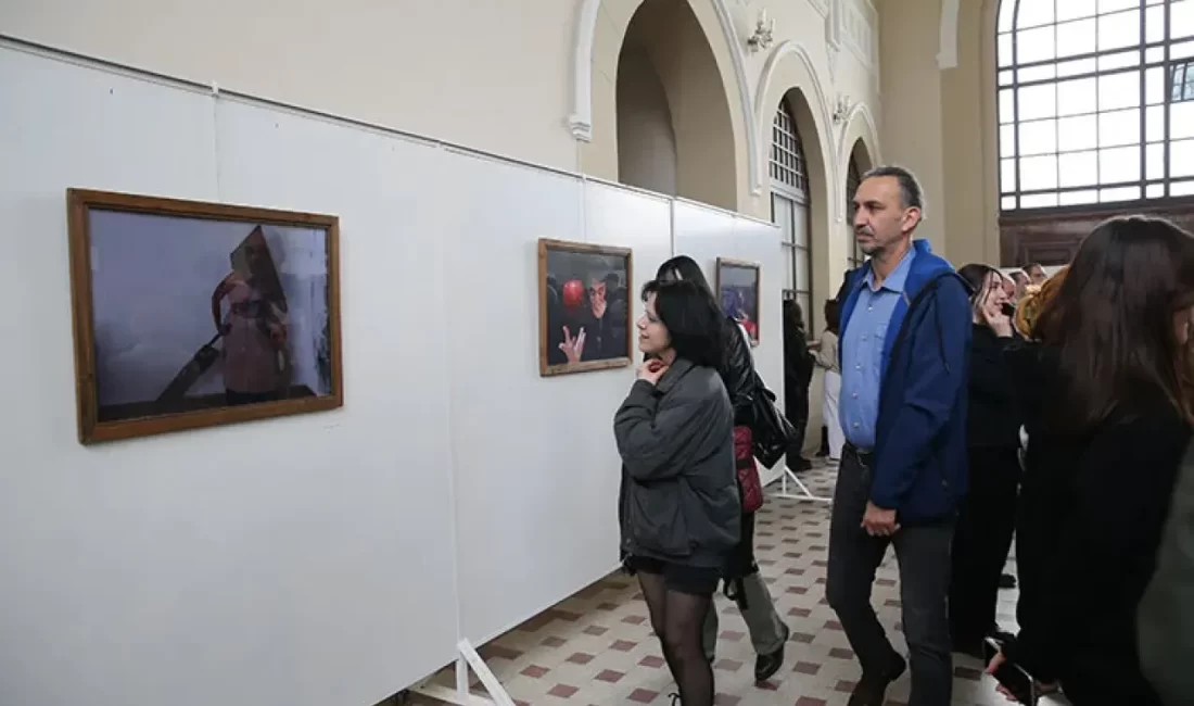 Öğrencilerin fotoğraf dersi kapsamında