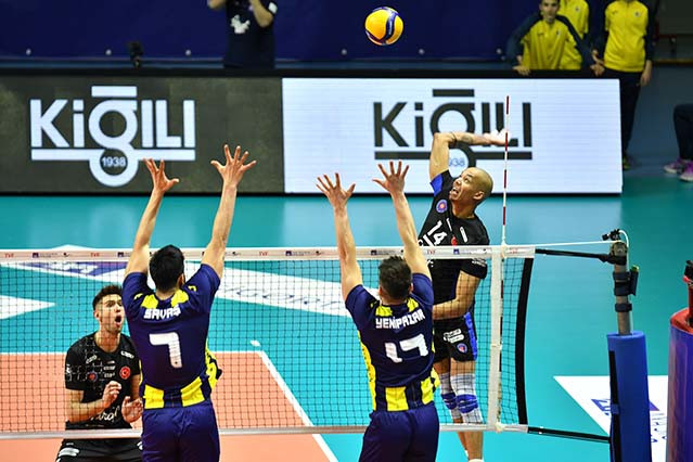 Halkbank voleybol takımı, AXA