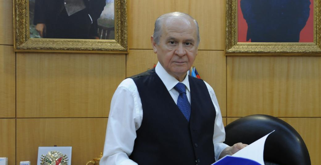 Bahçeli: Bölücü milletvekillerinin dokunulmazlıkları