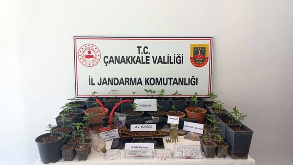 Jandarma Çanakkale’de uyuşturucu tacirlerine