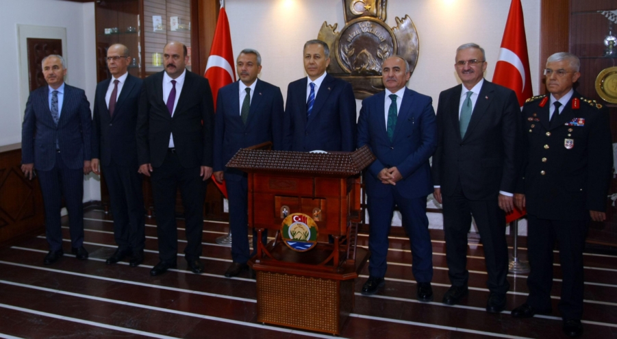 İçişleri Bakanı Yerlikaya Rize